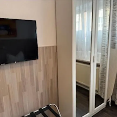 H&h Im Herzen Der Stadt Nr 29-henning Mit Balkon * Greifswald